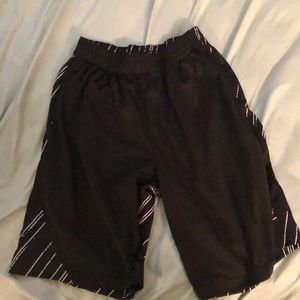 Black Nike shorts